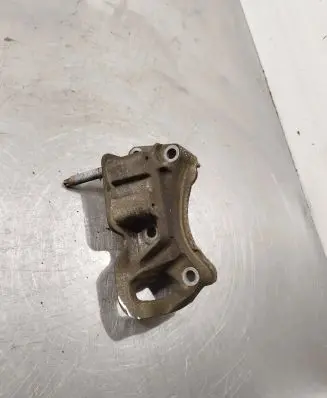 Ford Focus Engine mounting bracket 3m516030