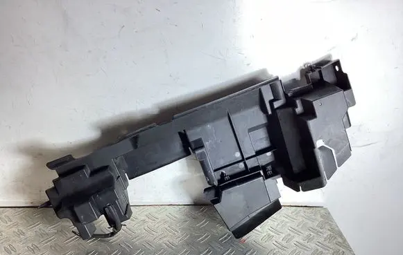 Lexus NX Intercooler air guide/duct channel 1659525170 1656325010
