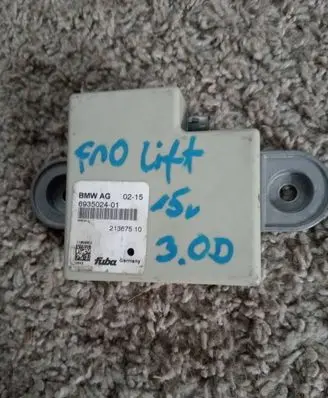 BMW 5 F10 F11 Antenna control unit 693502401