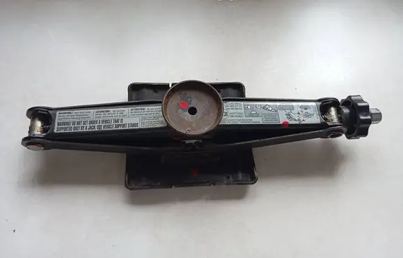 Mercedes-Benz A W168 Lift Jack A1685830715