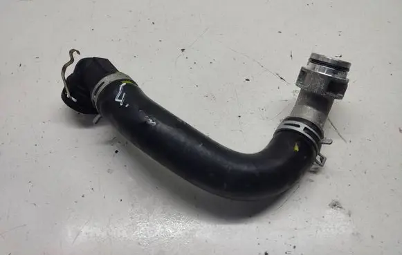 Hyundai i20 (BC3 BI3) Engine coolant pipe/hose 2563107521