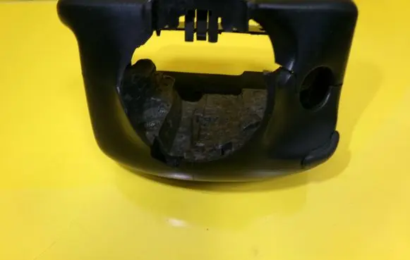 Steering wheel column trim