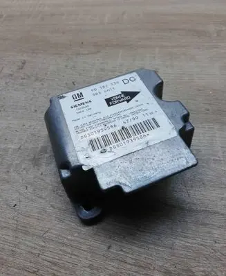 Opel Zafira A Airbag control unit/module 90582536 5WK4190