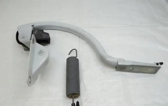 Peugeot 508 Tailgate hinge 9686632180