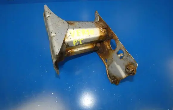 Toyota Verso Rear bumper shock impact absorber/damper 