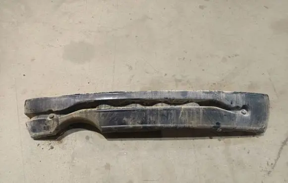 Seat Alhambra (Mk1) Rear beam 7M0807695