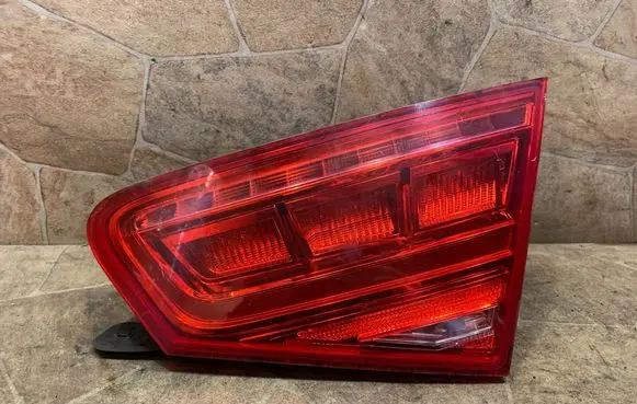 Audi A8 S8 D4 4H Tailgate rear/tail lights 4H0945094