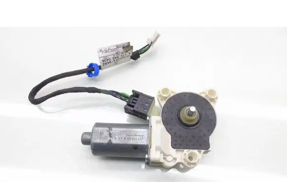 Mercedes-Benz SLK R171 Front door window regulator with motor A1718201442