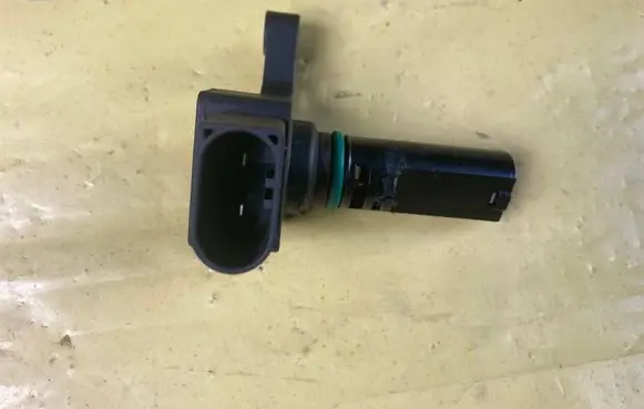 Mercedes-Benz B W245 Fuel temperature sensor A0001593304 250509 ZGS005