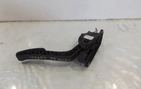 Ford Fiesta Accelerator throttle pedal
