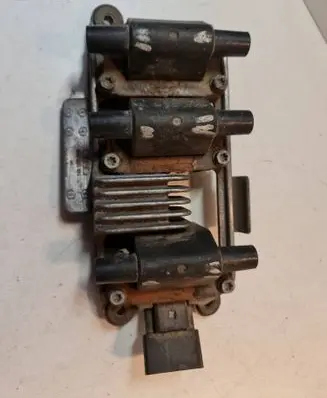 Audi A6 S6 C4 4A High voltage ignition coil 078905104