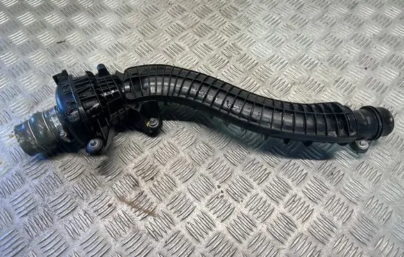 Intercooler hose/pipe