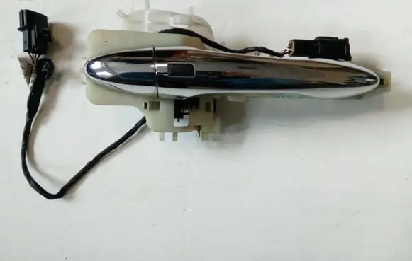 KIA Sportage Front door exterior handle 9088100400 NE68153