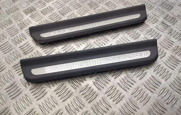 KIA Sorento Rear sill trim cover