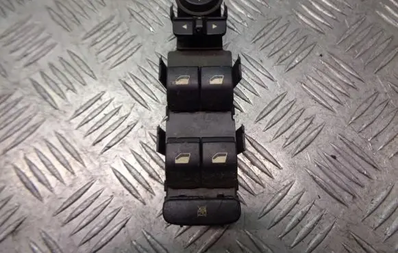 Peugeot 407 Front door window switch trim 96468704XT