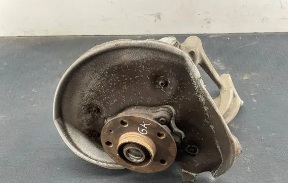 Audi A7 S7 4G Rear wheel hub 8R0505435C