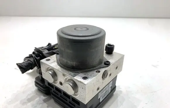 Hyundai i30 ABS Pump 58900G4EA0