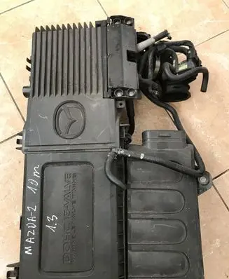 Mazda 2 Air filter box TD20GF10