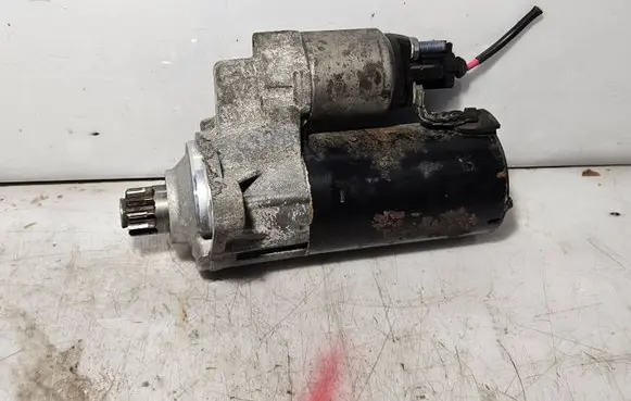 Volkswagen Touran I Starter motor 02E911023H