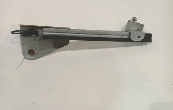 Peugeot 508 Front door windshield rail 9688745480