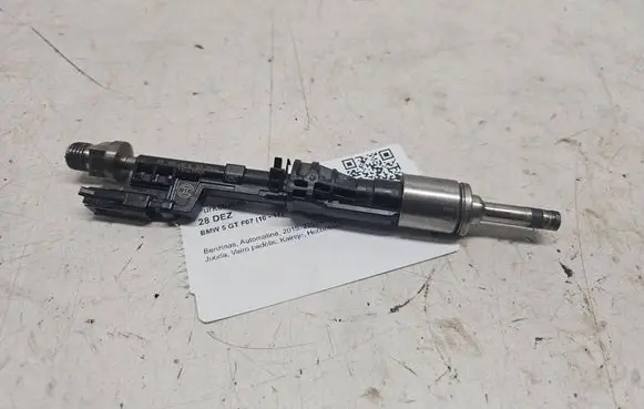 BMW 5 GT F07 Fuel injector 13647597870