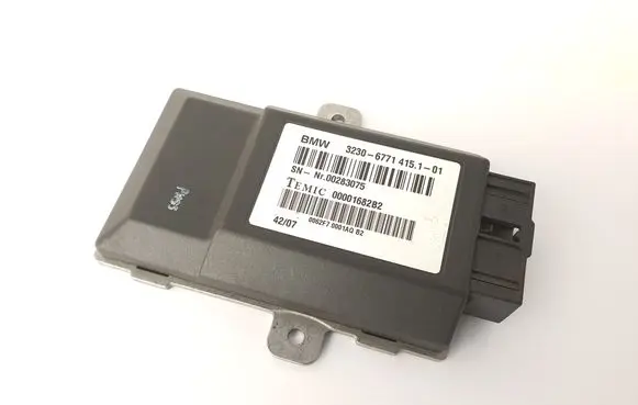 BMW 7 E65 E66 Steering rack control module 6771415 32306771415