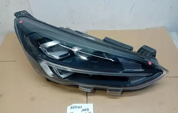 Ford Focus Headlight/headlamp JX7B-13E014-CD