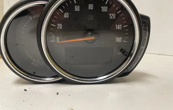 Mini Cooper Countryman F60 Speedometer (instrument cluster) 8707219