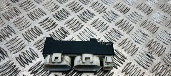 Volkswagen Sharan Coolant fan relay 7M0000317D 95VW8653EA
