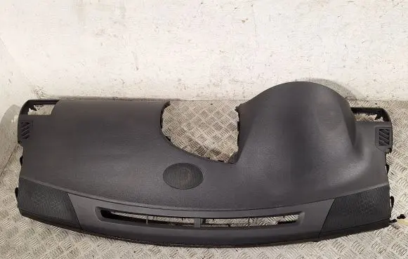 Toyota Avensis T270 Dashboard 5530205060C0 8214005010C
