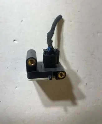 BMW X5 E70 Airbag deployment crash/impact sensor 0285003900 6911003