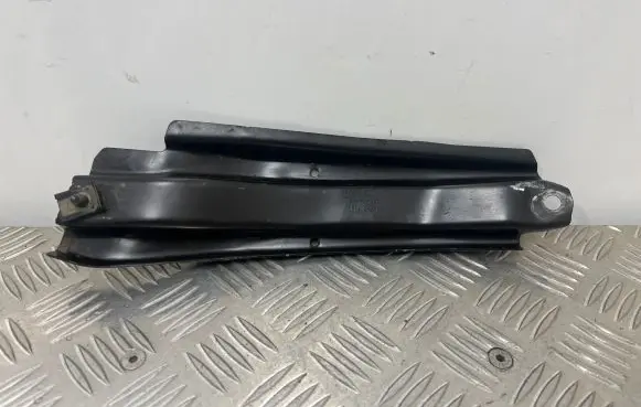 Audi Q5 SQ5 Radiator mount bracket 80A805527