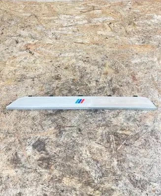 BMW 1 E81 E87 Front sill trim cover 7906817 51477906817 7139161