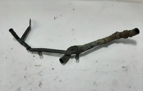 Volkswagen PASSAT B8 Engine coolant pipe/hose 5Q0121070AF
