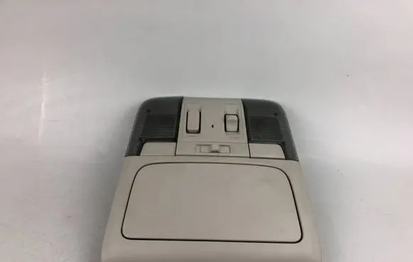 Subaru Legacy Front seat light VC12083 VC12-083