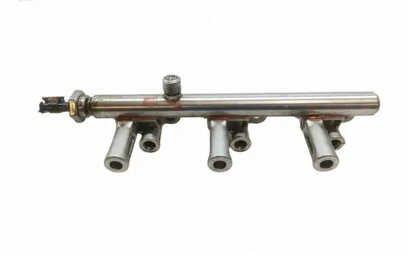 Peugeot 3008 II Fuel main line pipe 9811353880