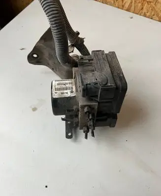Chrysler Voyager ABS Pump P04721522AA 25020611894
