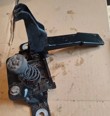 Renault Scenic III - Grand scenic III Engine bonnet/hood lock/latch loop/hook 656030002R