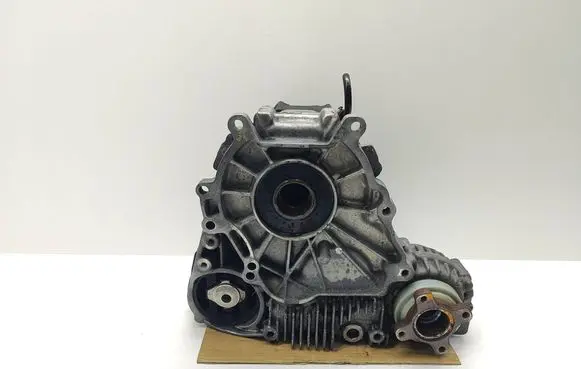 BMW 5 E60 E61 Gearbox transfer box case 7552701 755270103 1374410