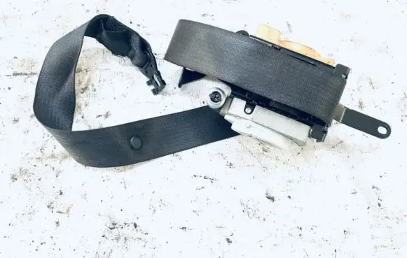 Opel Insignia A Front seatbelt 13303851 5056d1k212