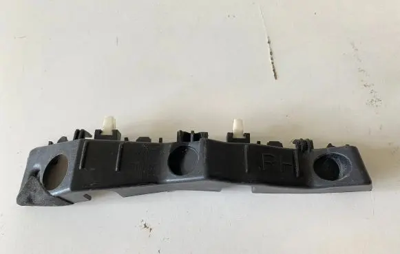 KIA Optima Front bumper mounting bracket 86514D4000