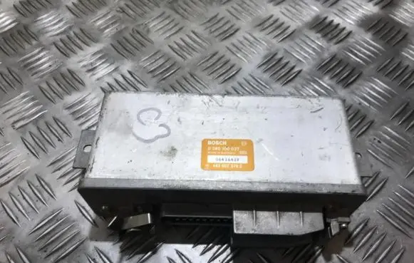 Audi 80 90 B3 ABS control unit/module 0265100037 443907379c