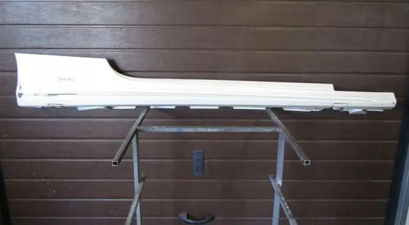Mercedes-Benz C AMG W202 Front sill (body part) A2056980600