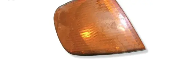 Audi A6 S6 C4 4A Front indicator light 137984