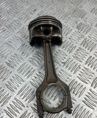 BMW 1 E81 E87 Piston with connecting rod 