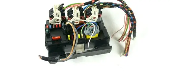 Peugeot 207 BSM Control unit 9667199780 R09