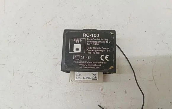 Toyota Land Cruiser (HDJ90) Alarm control unit/module 021437
