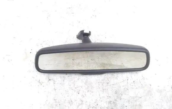 Mitsubishi Outlander Rear view mirror (interior)