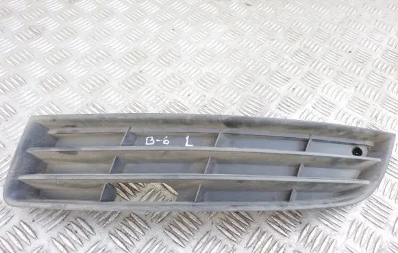Volkswagen PASSAT B6 Front bumper lower grill 3C0853665