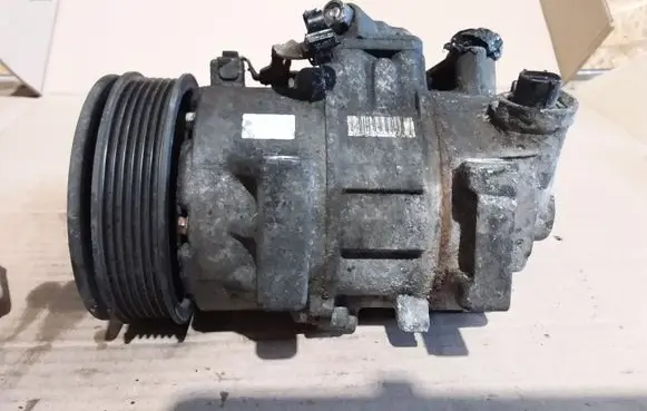 Toyota Verso Air conditioning (A/C) compressor (pump) 6SEU14CGE447260